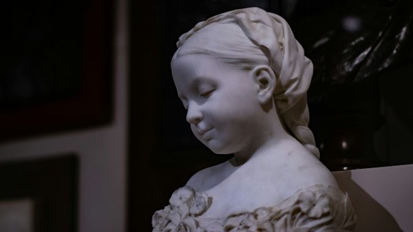 Comment choisir une maison de vacances en Toscane avec des ateliers de sculpture sur marbre et des visites de carrières?